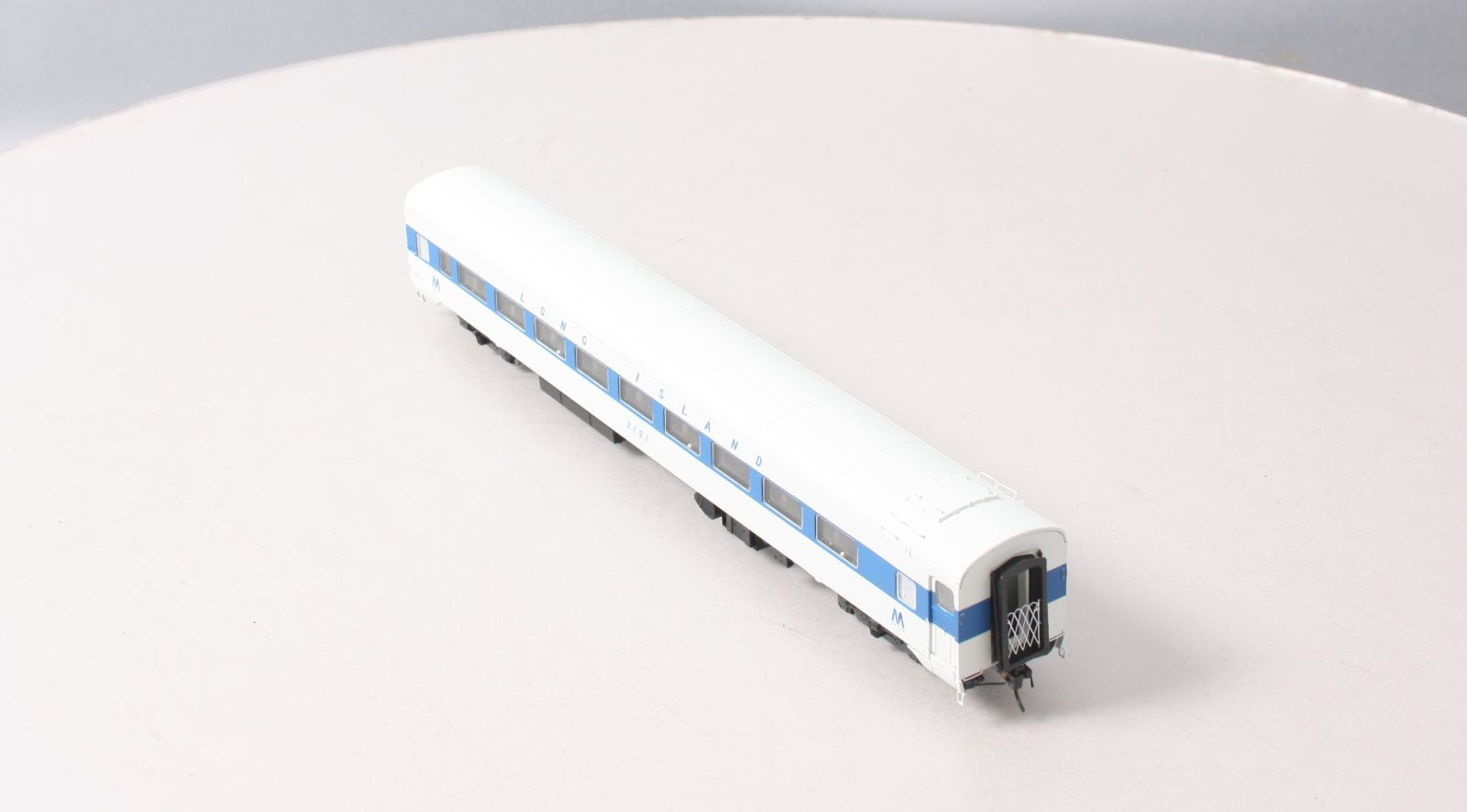 Rapido Trains 100352 HO Long Island CC&F Lightweight Coach #2191