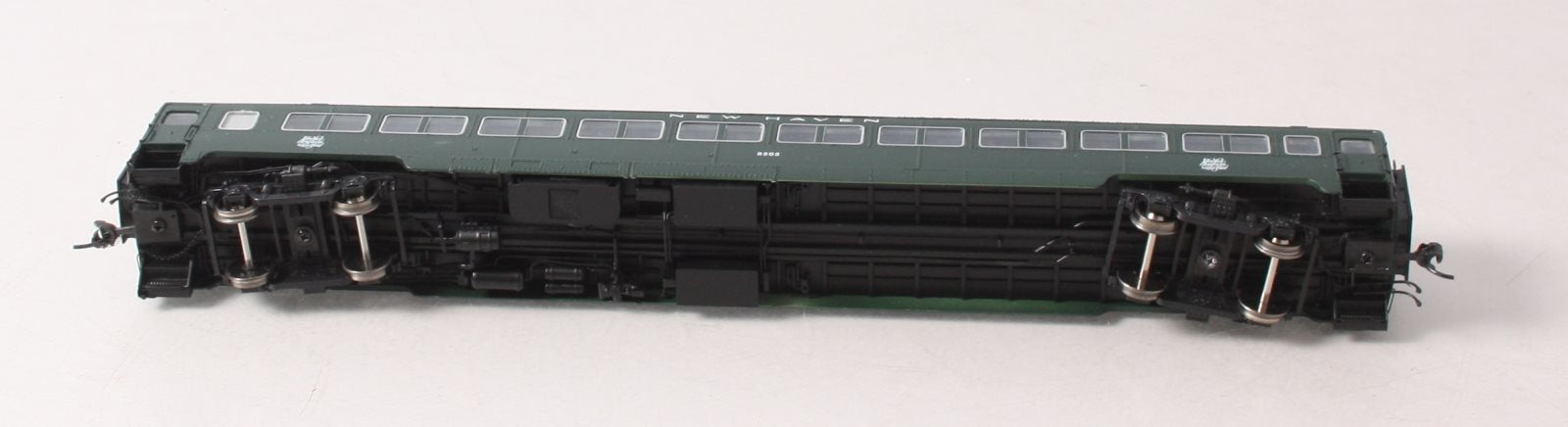 Rapido Trains 109122 HO New Haven 10-Window Coach #8254