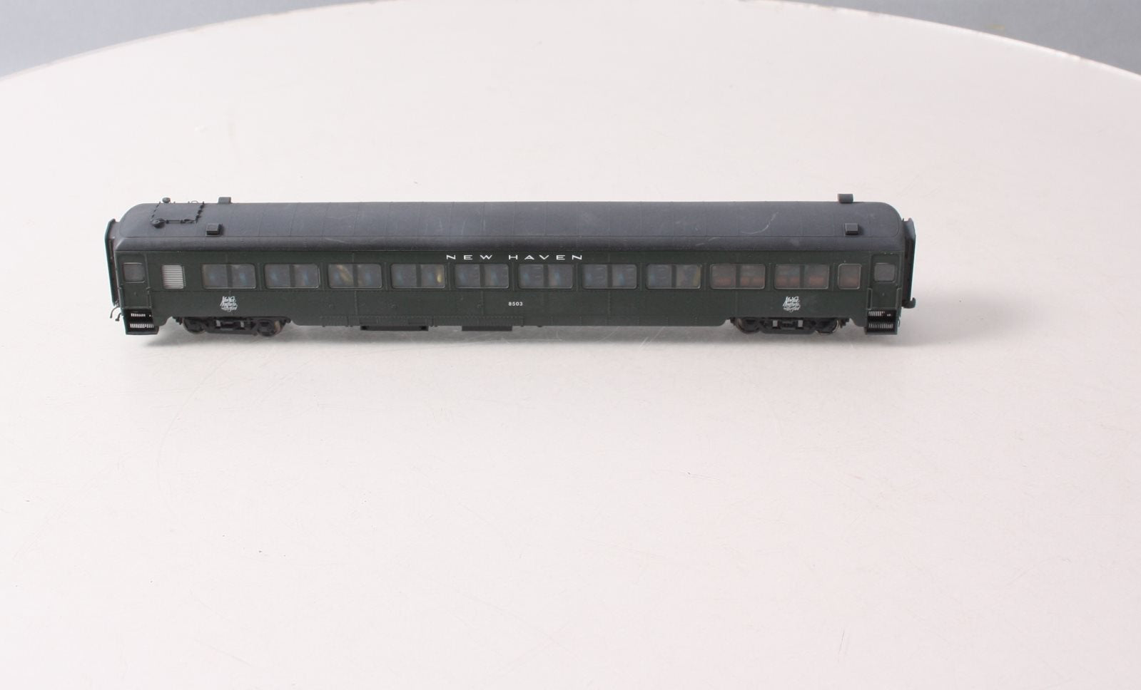 Rapido Trains 109106 HO New Haven 10-Window Smoker Coach #8503
