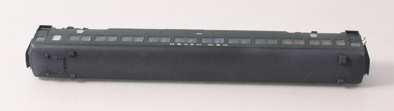 Rapido Trains 109106 HO New Haven 10-Window Smoker Coach #8503