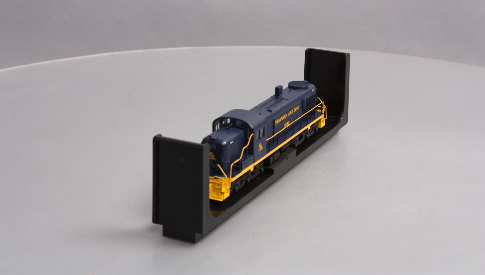 Atlas 10001947 HO Chesapeake and Ohio Silver Series RSD-4/5 Locomotive #5580