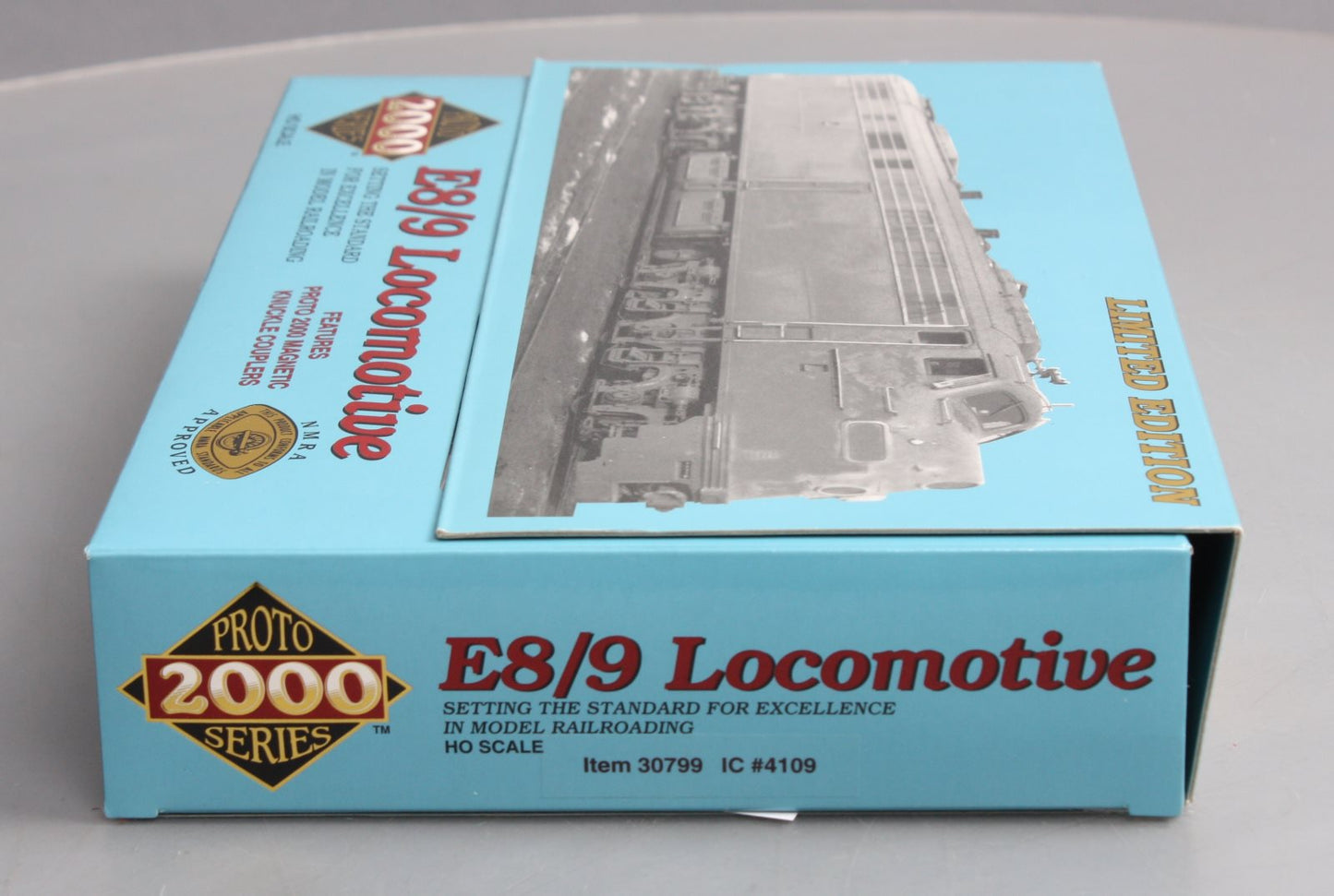 Proto 2000 30799 HO Scale Illinois Central E8/9 Diesel Locomotive #4308