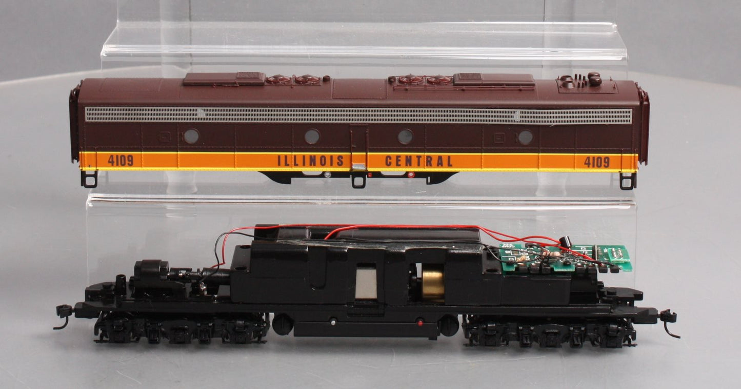 Proto 2000 30799 HO Scale Illinois Central E8/9 Diesel Locomotive #4308
