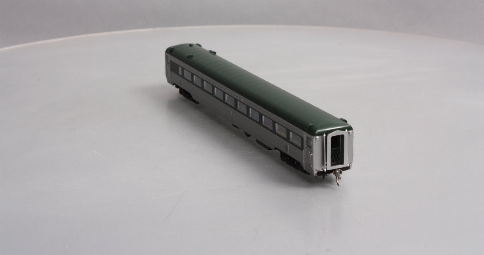 Rapido Trains 17006 HO New Haven Pullman-Bradley Stainless Steel Coach #8642