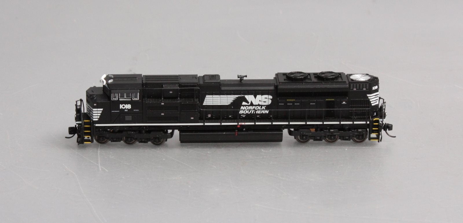 Broadway Limited 3460 N Norfolk Southern SD70ACe Diesel Loco #1018 w/Sound & DCC
