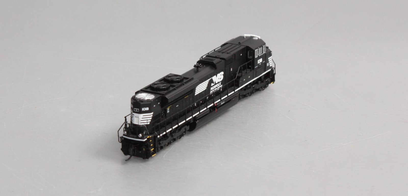 Broadway Limited 3460 N Norfolk Southern SD70ACe Diesel Loco #1018 w/Sound & DCC