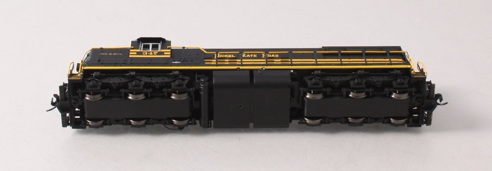 Walthers 920-48631 HO Nickel Plate Road EMD SD9 Diesel Loco Standard DC #347