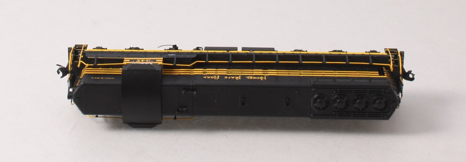 Walthers 920-48631 HO Nickel Plate Road EMD SD9 Diesel Loco Standard DC #347