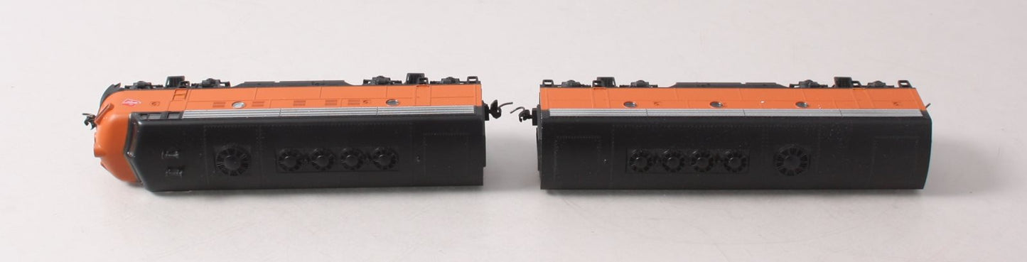 Stewart 5914 HO Milwaukee Road EMD F9 A/B Diesel Locomotive Set