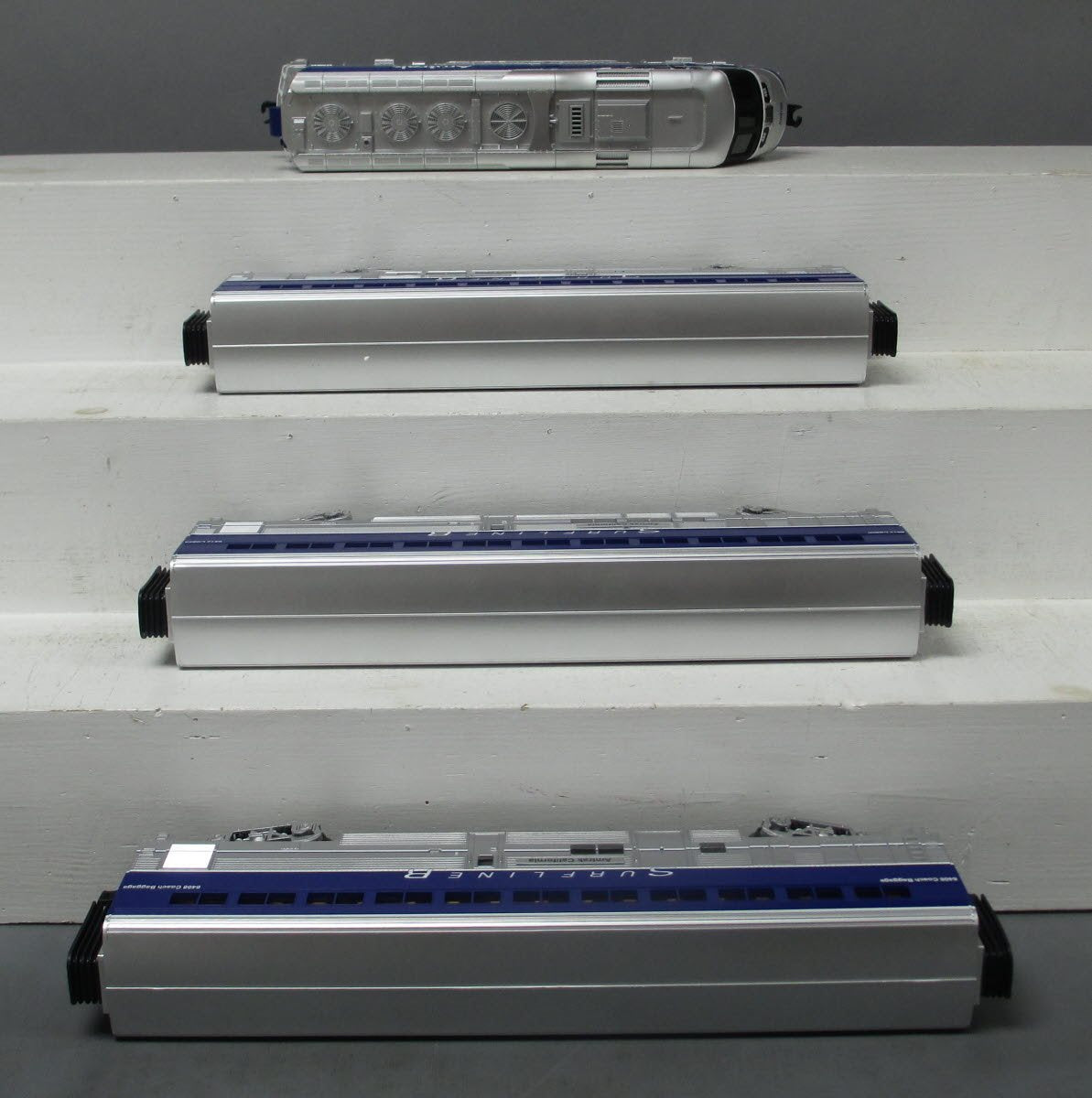 MTH 30-4198-1 Amtrak RailKing F59 Superliner O Gauge Diesel Train Set w/PS2