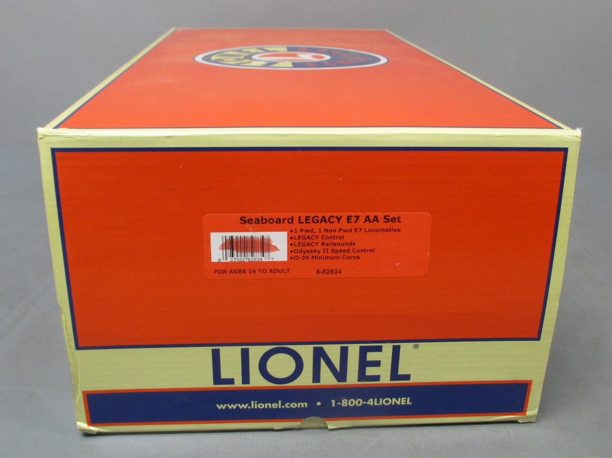 Lionel 6-82834 Seaboard System AA E7 Diesel Locomotive Set #3019 & #3020