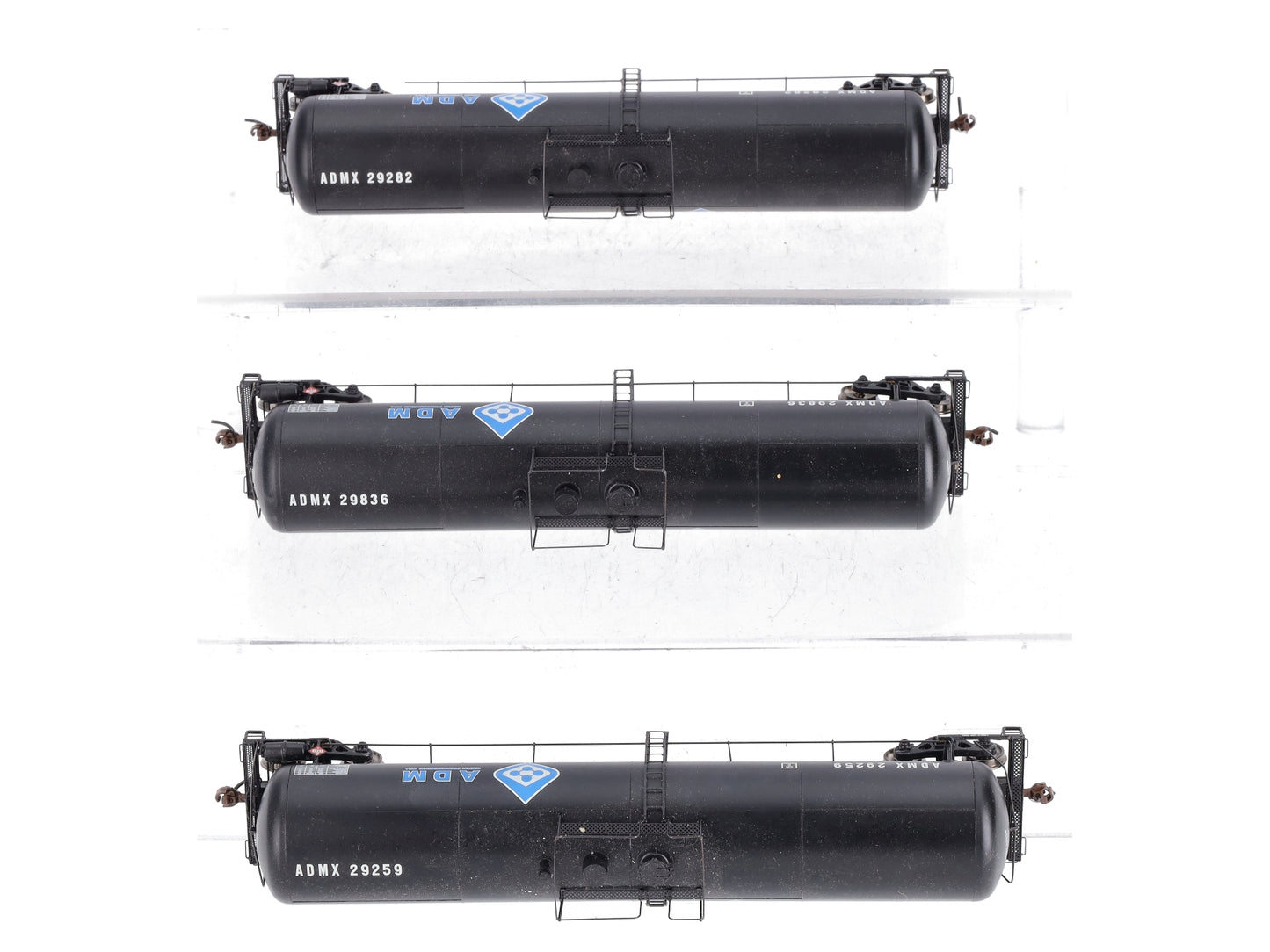 Athearn 97627 HO Scale ADM 30K Gallon Ethanol Tank Cars (Set of 3)