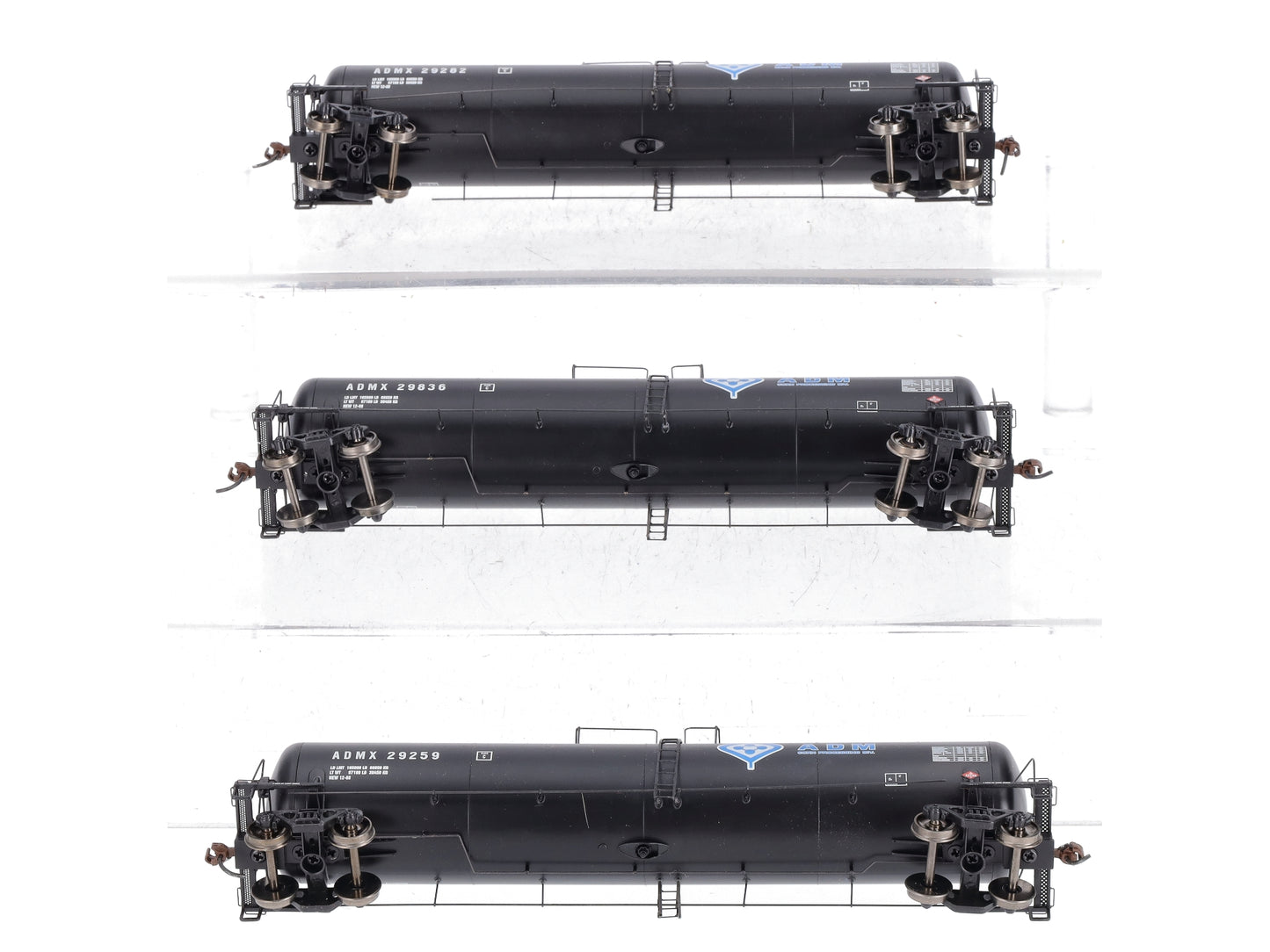 Athearn 97627 HO Scale ADM 30K Gallon Ethanol Tank Cars (Set of 3)