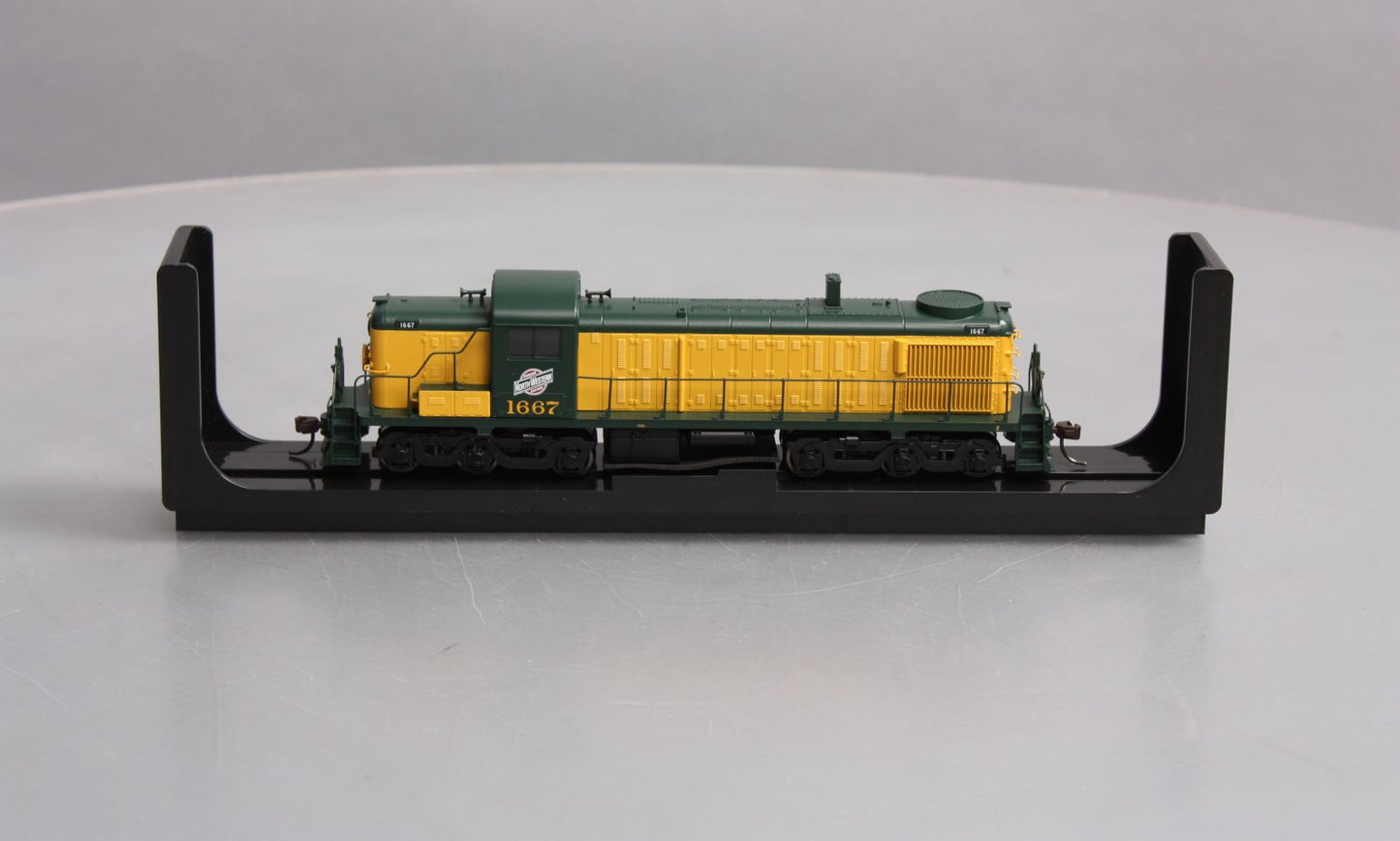 Atlas 10003033 HO Chicago North Western Alco RSD-4/5 Diesel Lcomotive #1667
