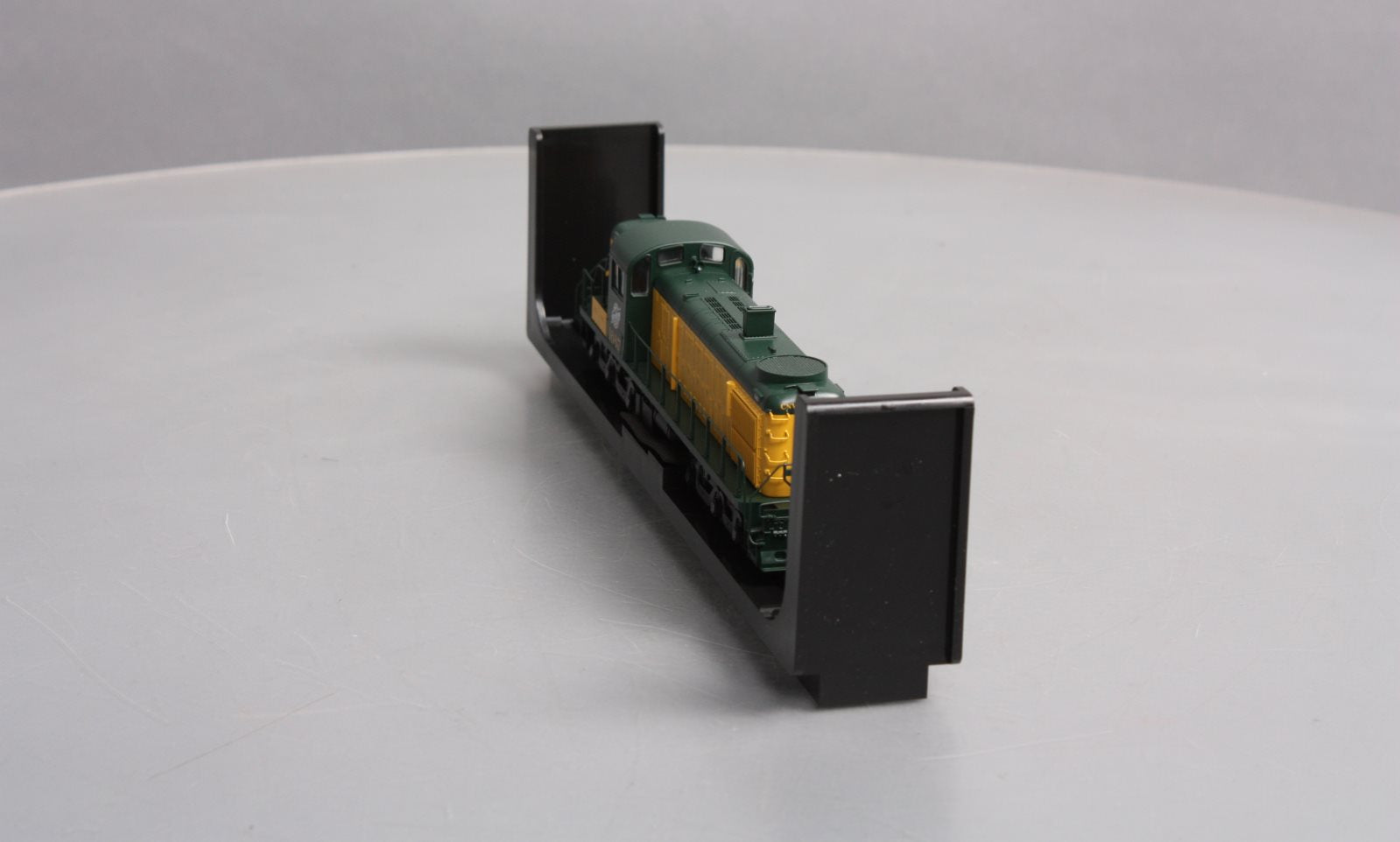 Atlas 10003033 HO Chicago North Western Alco RSD-4/5 Diesel Lcomotive #1667