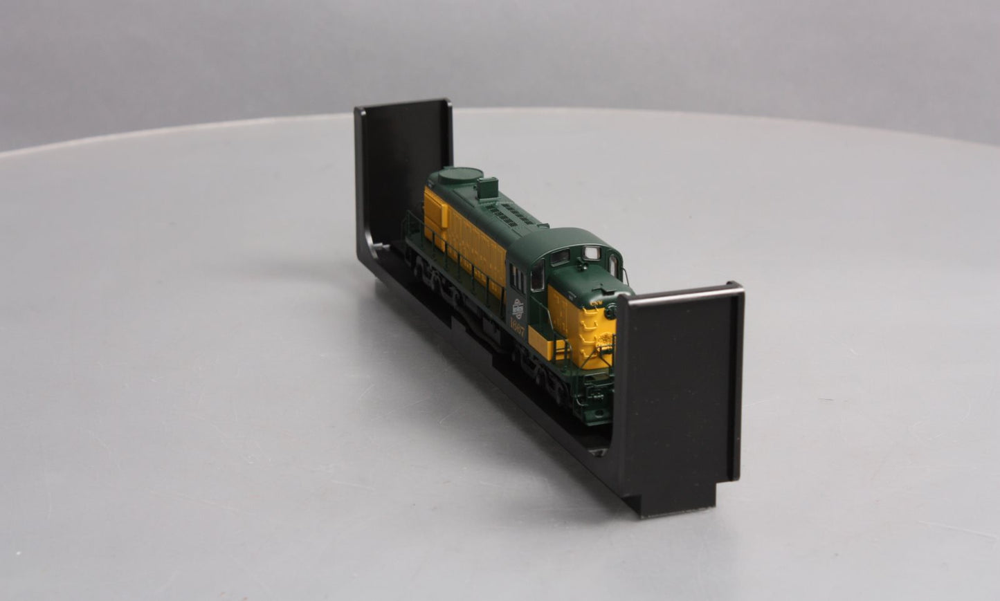 Atlas 10003033 HO Chicago North Western Alco RSD-4/5 Diesel Lcomotive #1667
