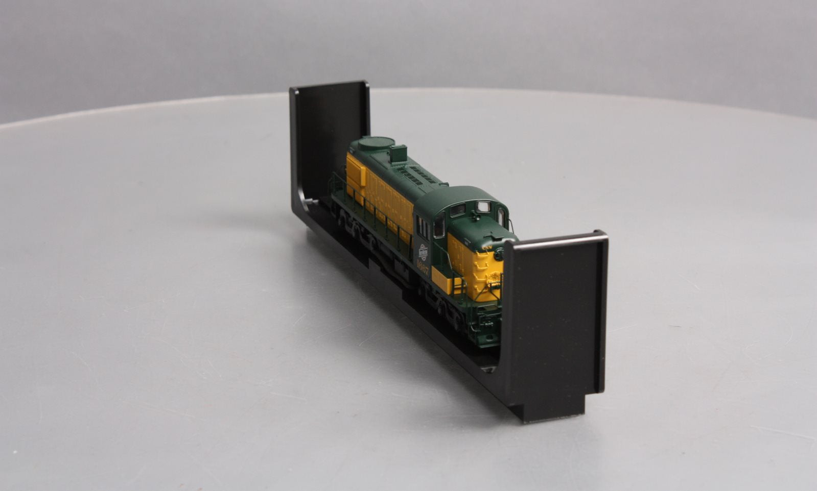 Atlas 10003033 HO Chicago North Western Alco RSD-4/5 Diesel Lcomotive #1667
