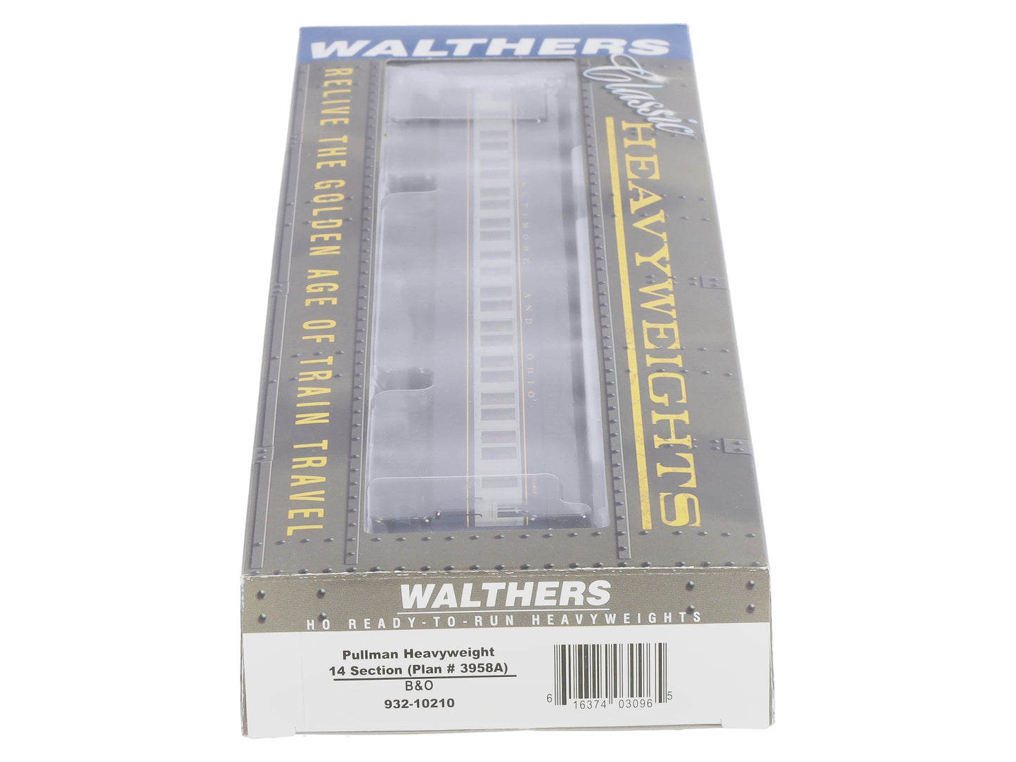 Walthers 932-10210 HO Scale Baltimore & Ohio Pullman Heavyweight 14 Section Car