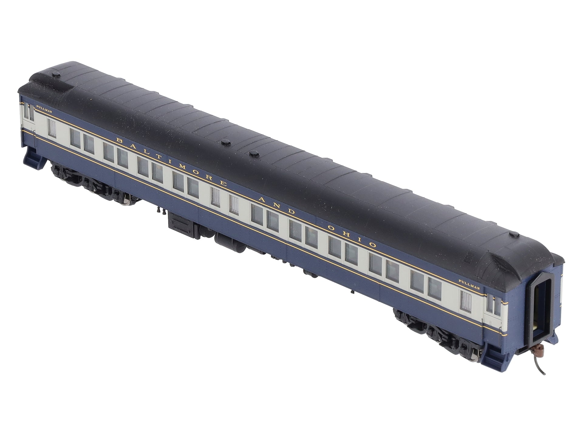 Walthers 932-10210 HO Scale Baltimore & Ohio Pullman Heavyweight 14 Section Car