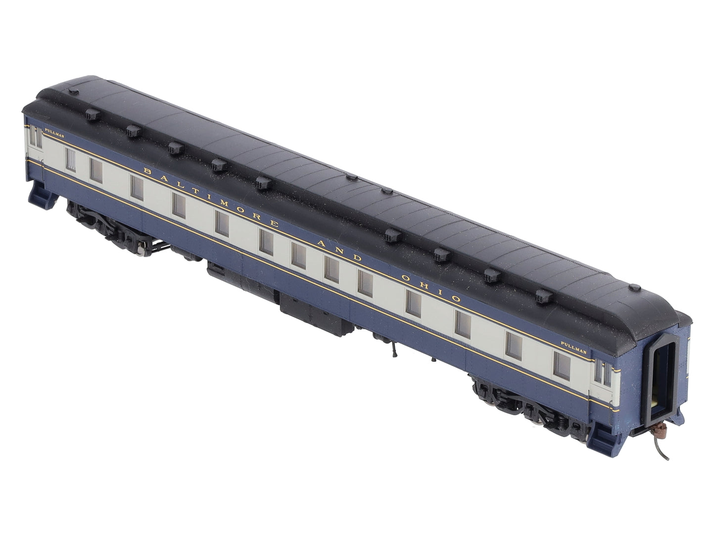 Walthers 932-10210 HO Scale Baltimore & Ohio Pullman Heavyweight 14 Section Car