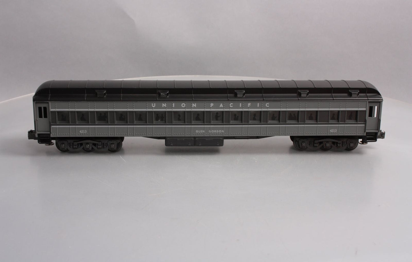 K-Line K4213 O Union Pacific "Glen Gordon" 18" Heavyweight Coach Car #4213