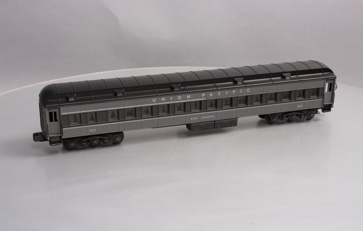 K-Line K4213 O Union Pacific "Glen Gordon" 18" Heavyweight Coach Car #4213