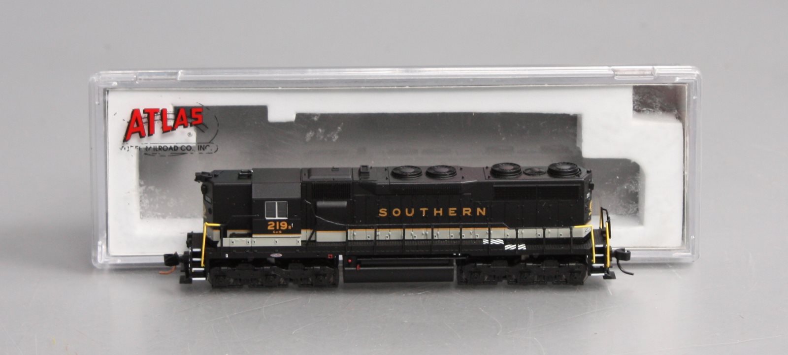Atlas 40002115 N Southern Railway EMD SD35 High Nose Diesel Engine #219