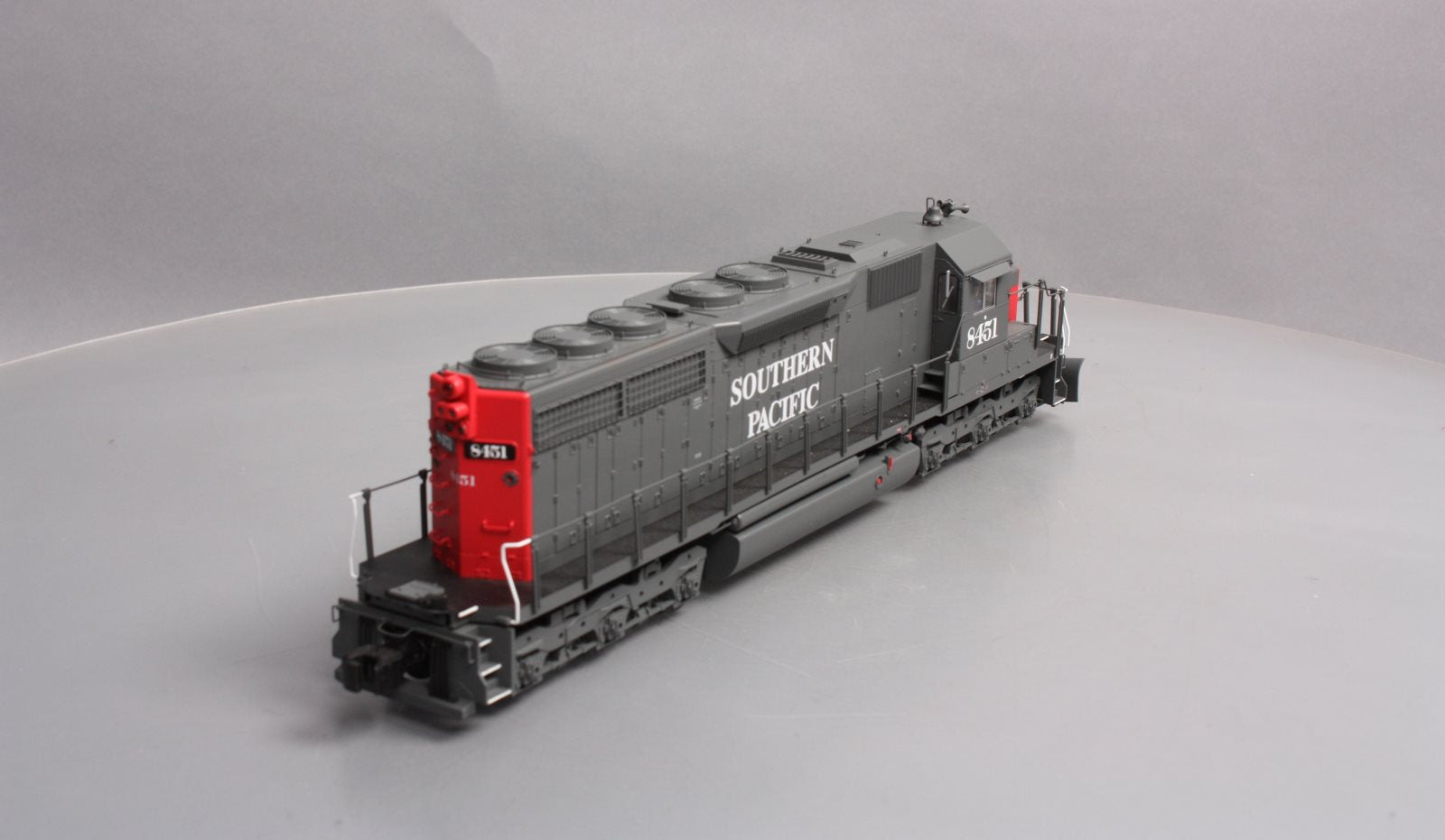 Lionel 6-82286 BTO Southern Pacific 'Daylight' Legacy SD40 Diesel Loco #8451