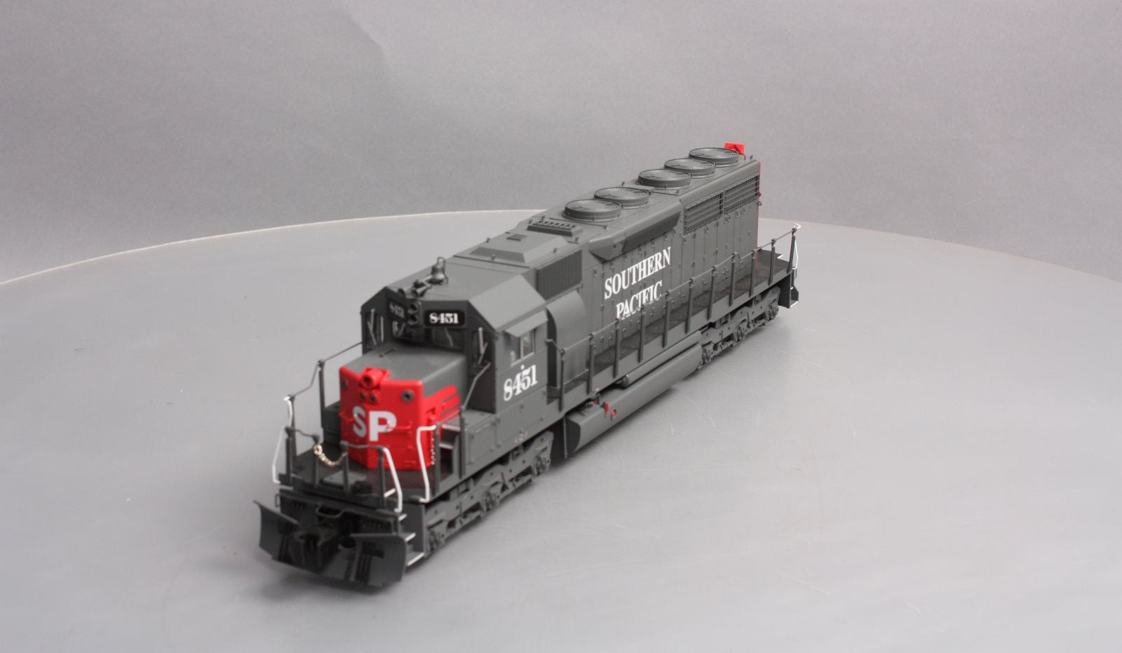 Lionel 6-82286 BTO Southern Pacific 'Daylight' Legacy SD40 Diesel Loco #8451