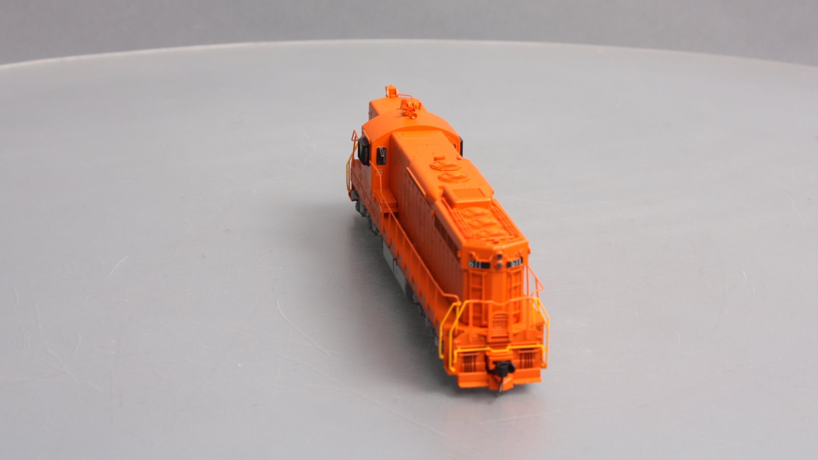 Walthers 920-41628 HO Elgin, Joilet & Eastern EMD SD9 Diesel Locomotive #611