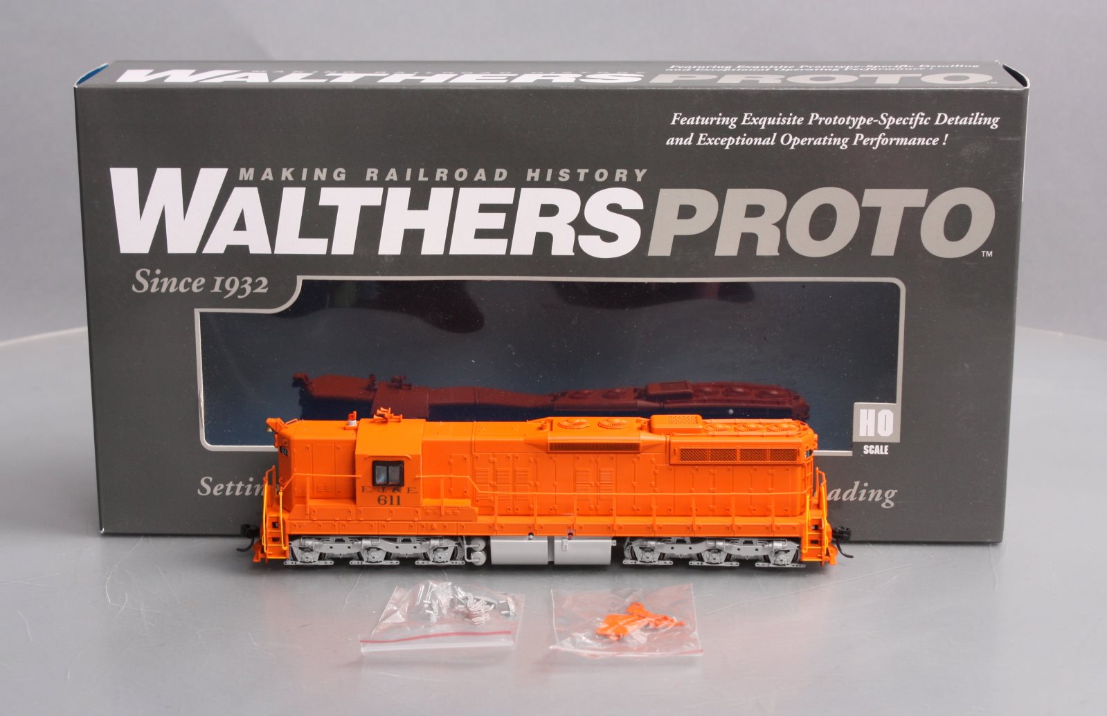 Walthers 920-41628 HO Elgin, Joilet & Eastern EMD SD9 Diesel Locomotive #611