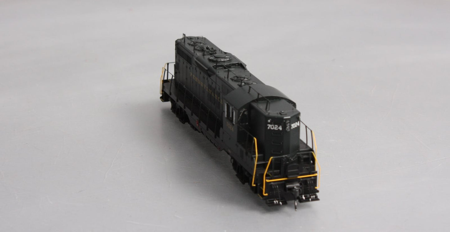 Athearn G64100 HO Pennsylvania GP9 Diesel locomotive #7024