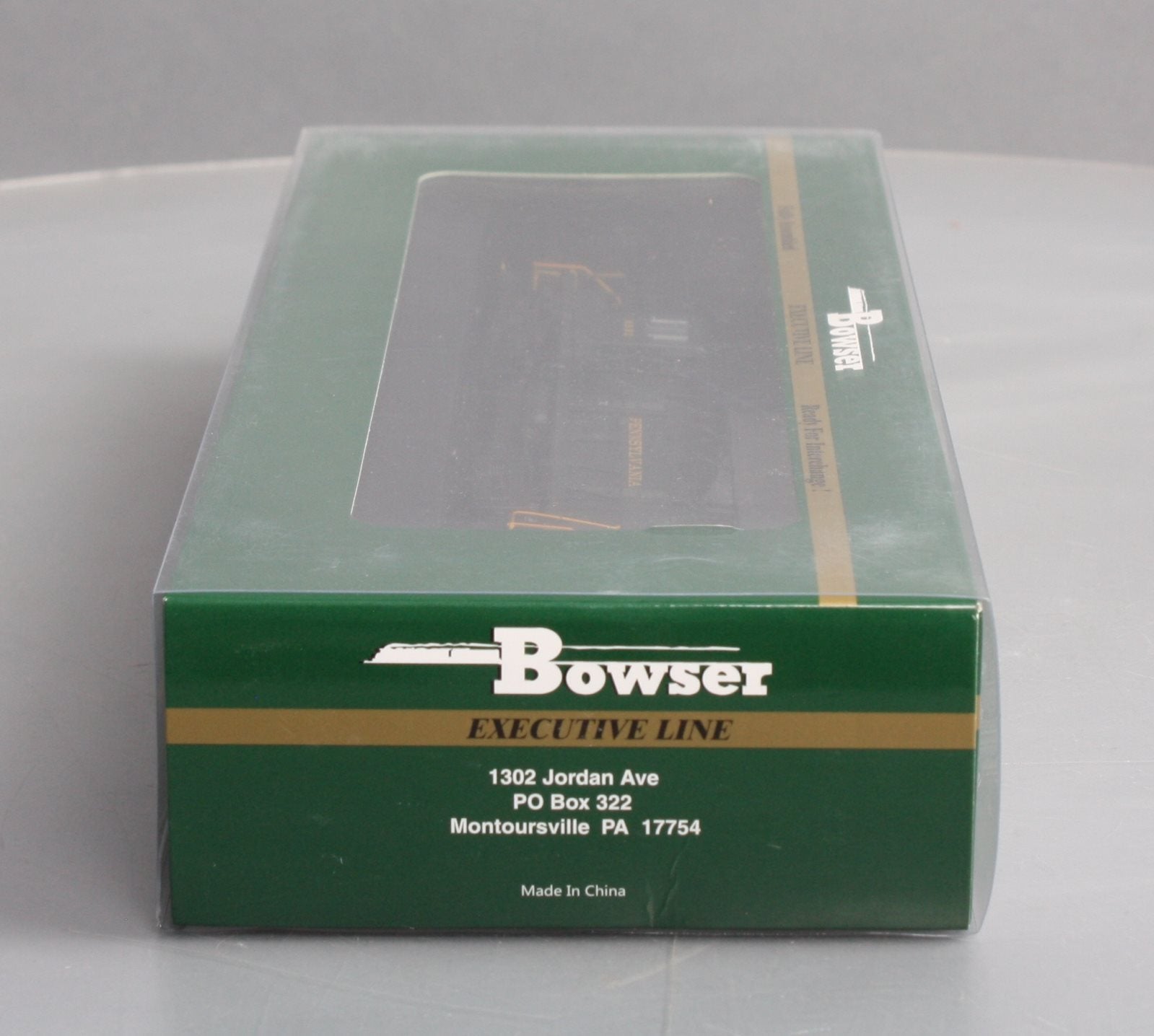 Bowser 24684 HO Scale PRR Alco RS-3 Phase III Diesel Locomotive #8592