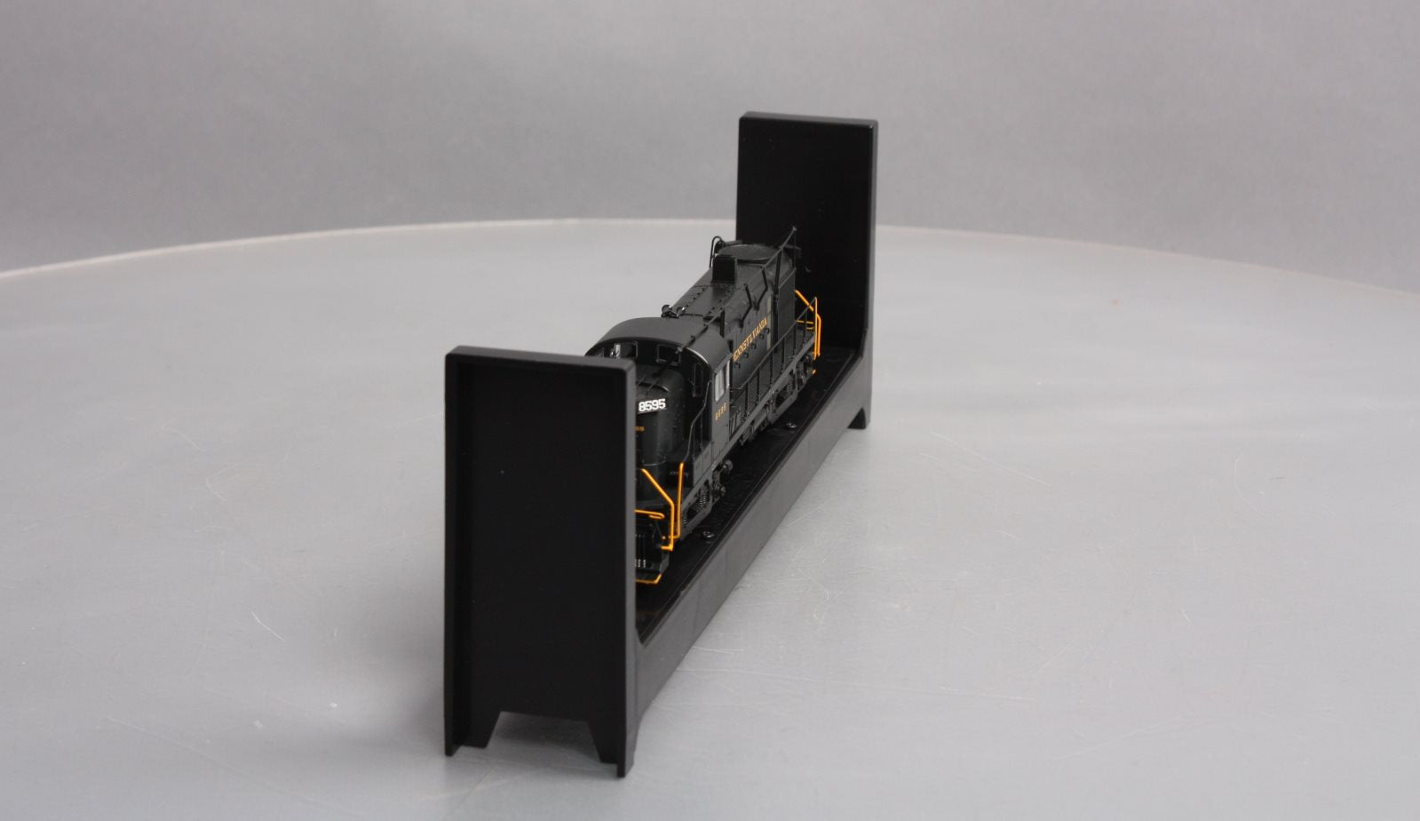 Bowser 24685 HO PRR Alco RS-3 Phase III Diesel Locomotve #8595