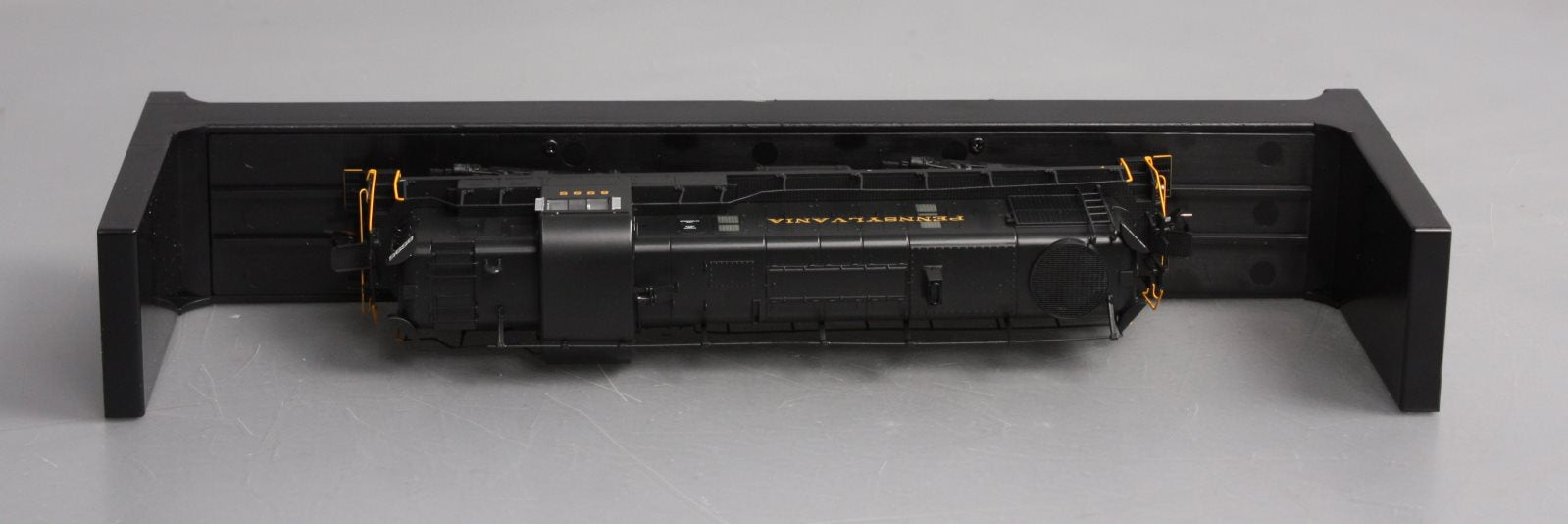 Bowser 24685 HO PRR Alco RS-3 Phase III Diesel Locomotve #8595