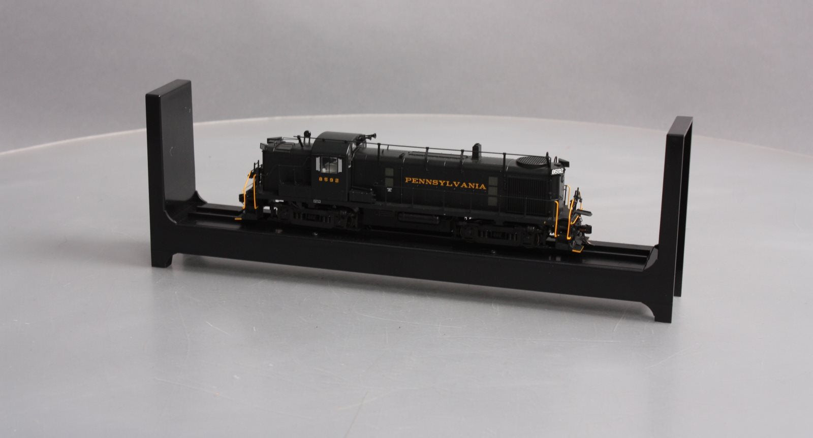 Bowser 24687 HO PRR Alco RS-3 Diesel Locomotive #8592 with DCC