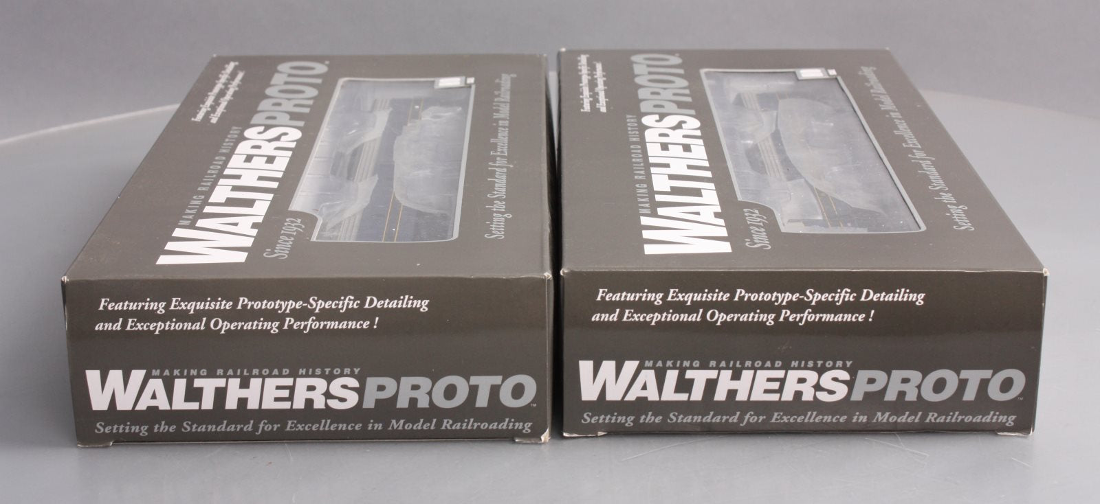 Walthers 920-48368 32 HO Baltimore & Ohio EMD E9A/E8Bm #1454/2415