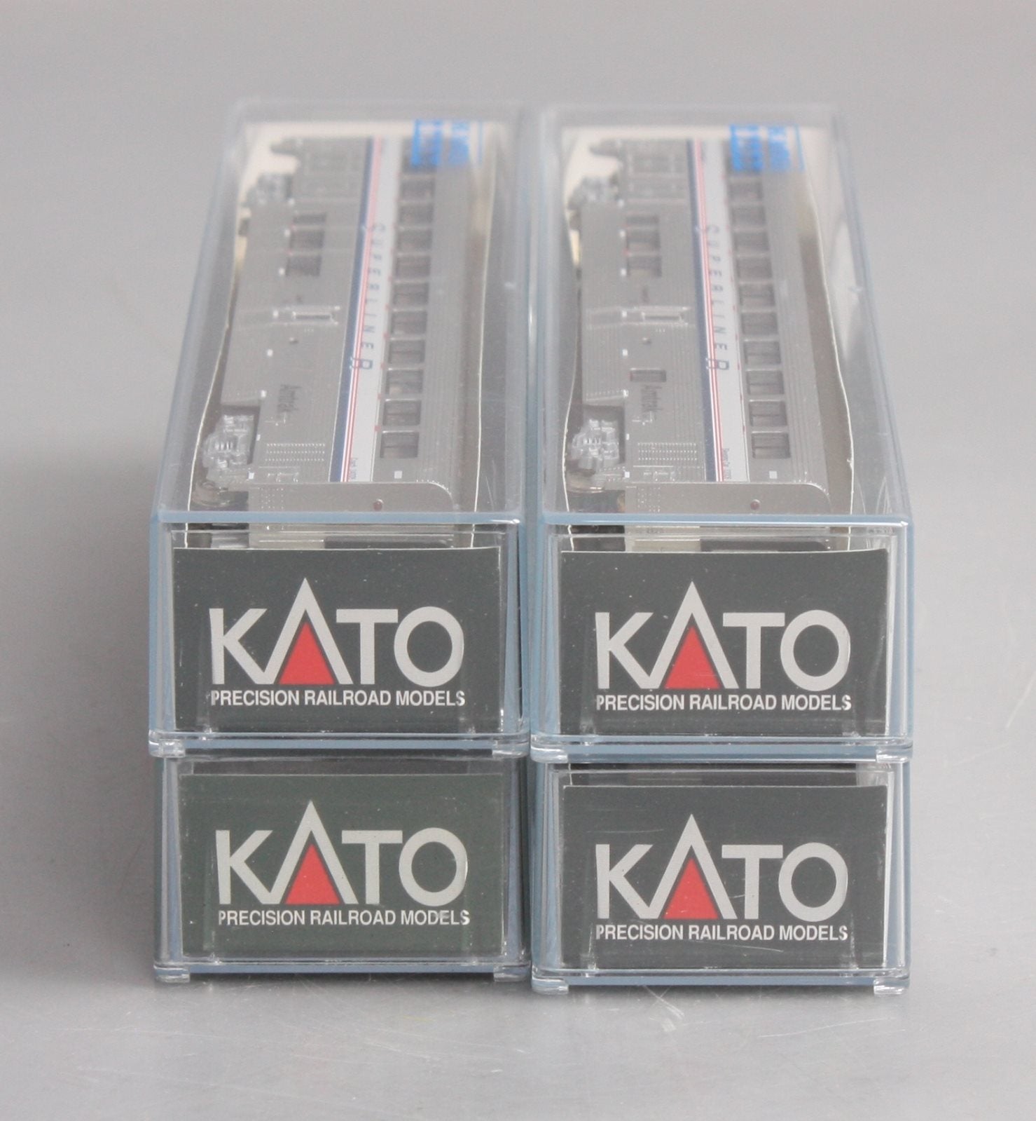 Kato 106-3504 N Scale Amtrak Superliner 4-Car Passenger (Set A)