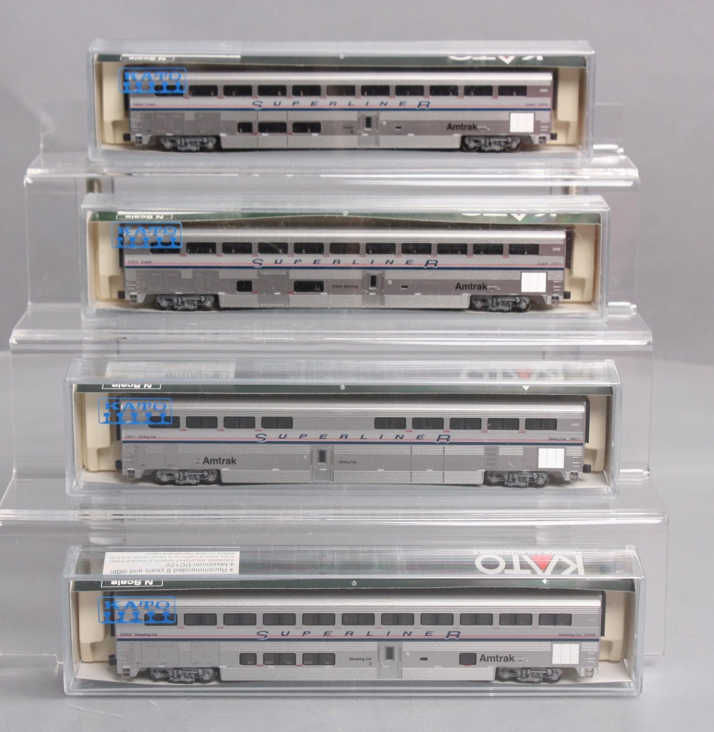 Kato 106-3504 N Scale Amtrak Superliner 4-Car Passenger (Set A)