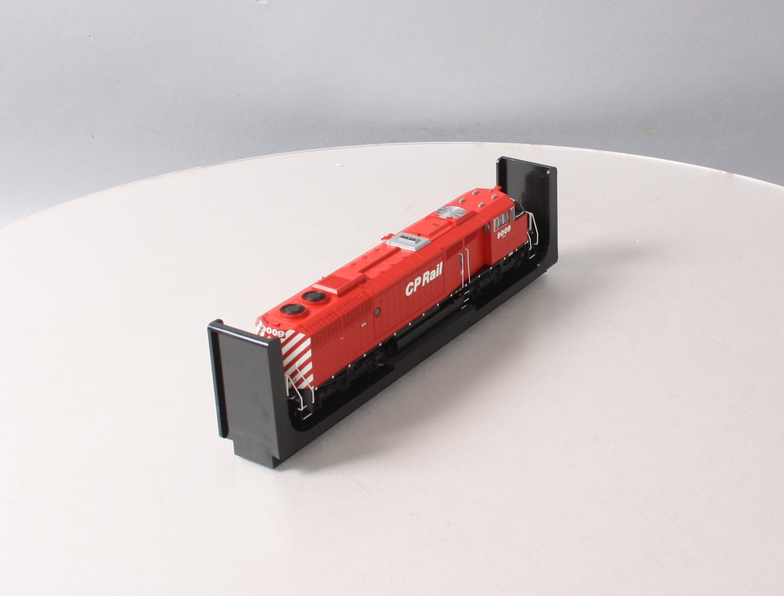 Bowser 24336 HO Scale CP Rail GMD SD40-2 #9009