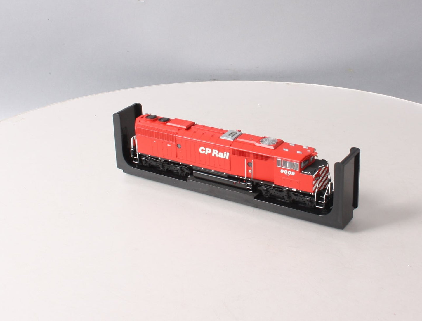 Bowser 24336 HO Scale CP Rail GMD SD40-2 #9009