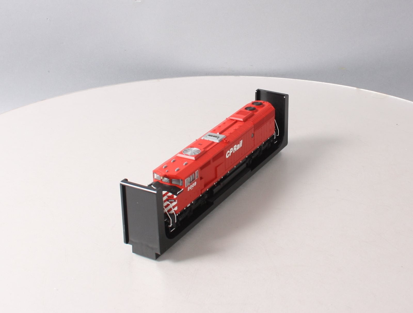 Bowser 24336 HO Scale CP Rail GMD SD40-2 #9009