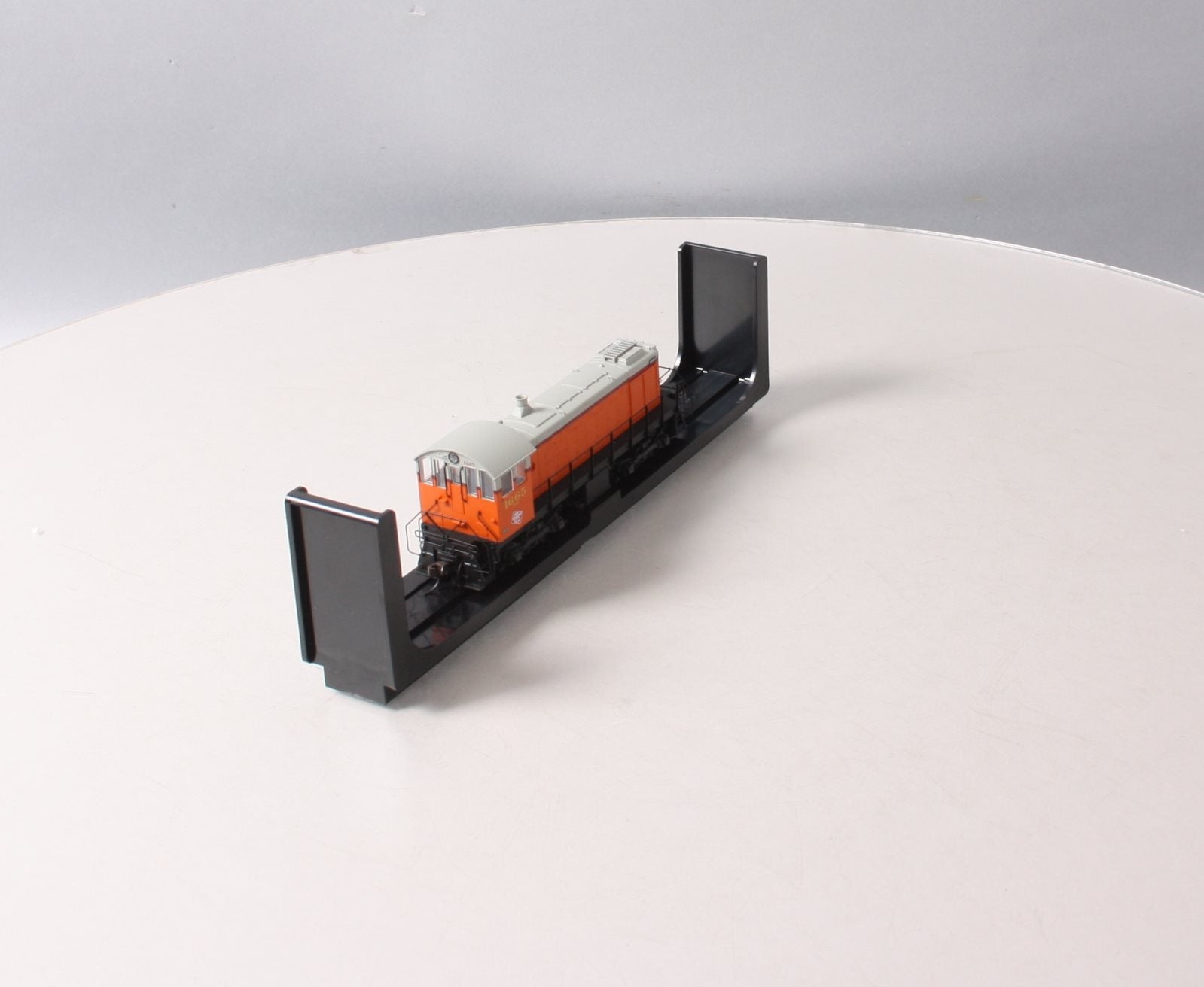 Atlas 10001897 HO Milwaukee Road Alco S2 Diesel Engine #1665