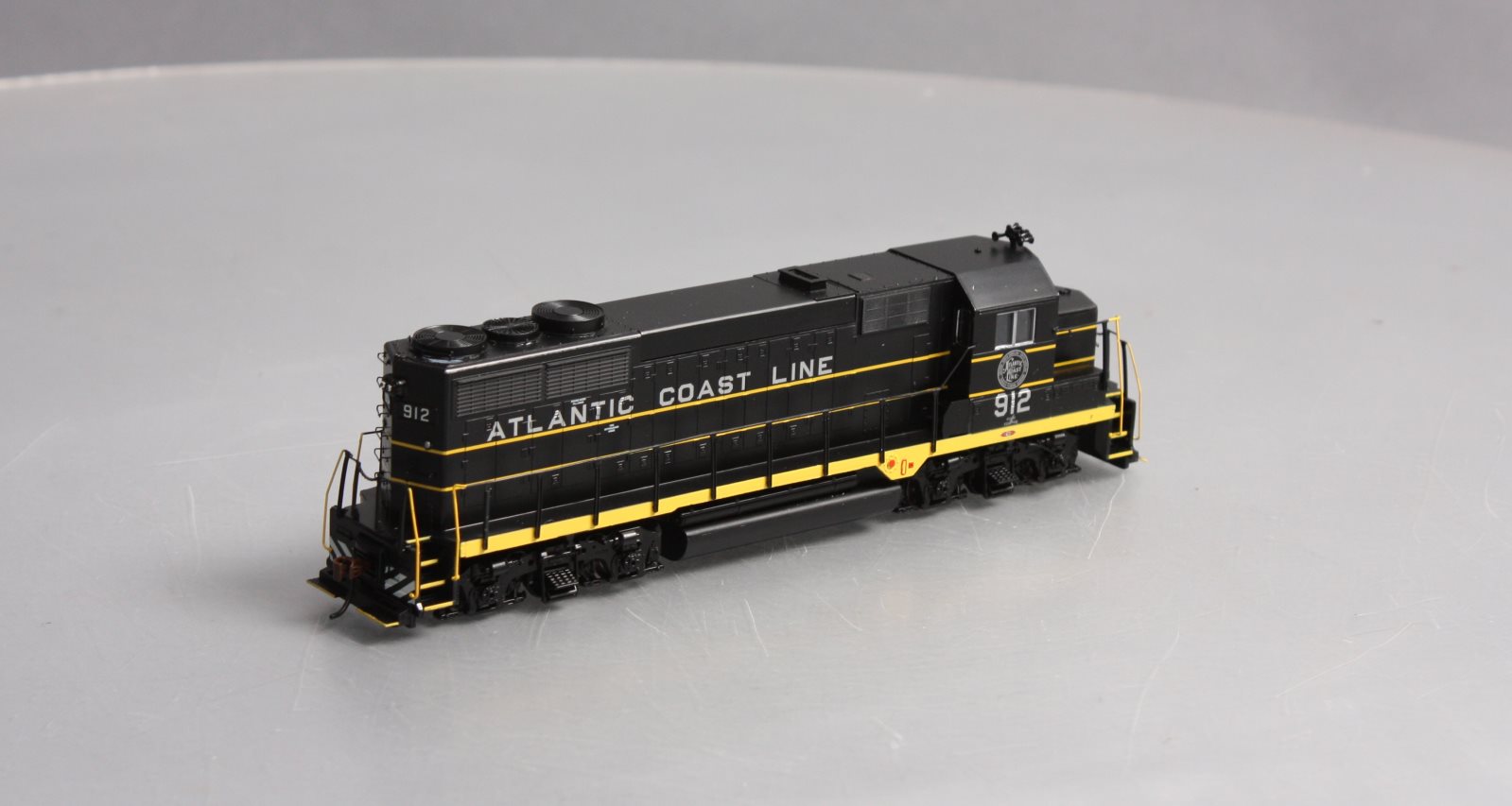 Athearn 96072 HO RTR GP35, ACL #912
