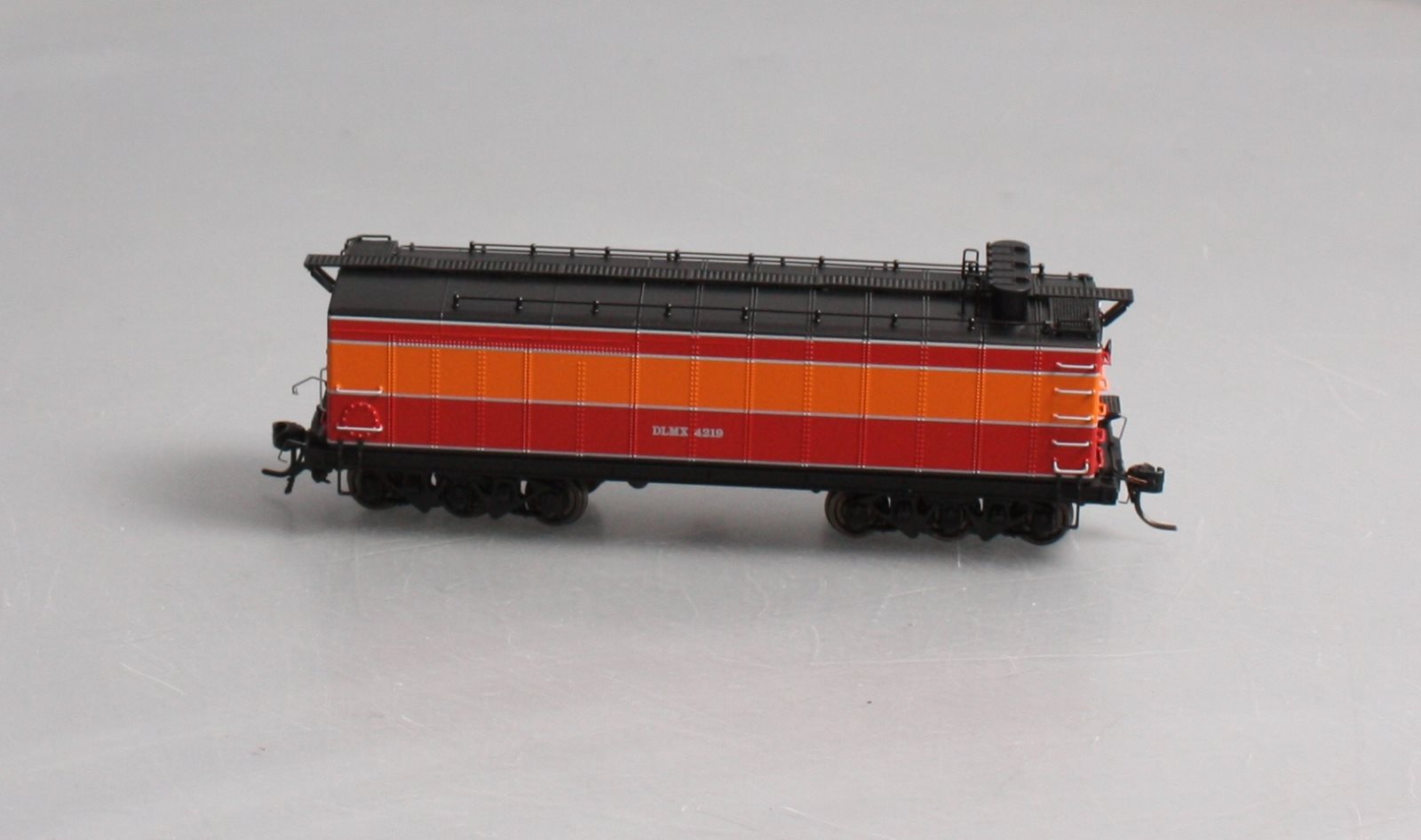 Broadway Limited 4798 HO N&amp;W SP Daylight Auxiliary Tender #4219