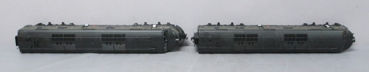 Lionel 6-34508 O Pennsylvania E7 AA Diesel Locomotive Set #5848/5849