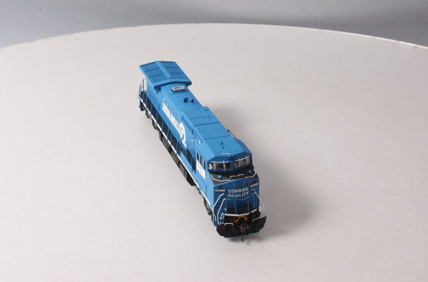 Atlas 10001236 HO Scale Conrail Quality 8-40 CW Diesel Locomotive # 8417