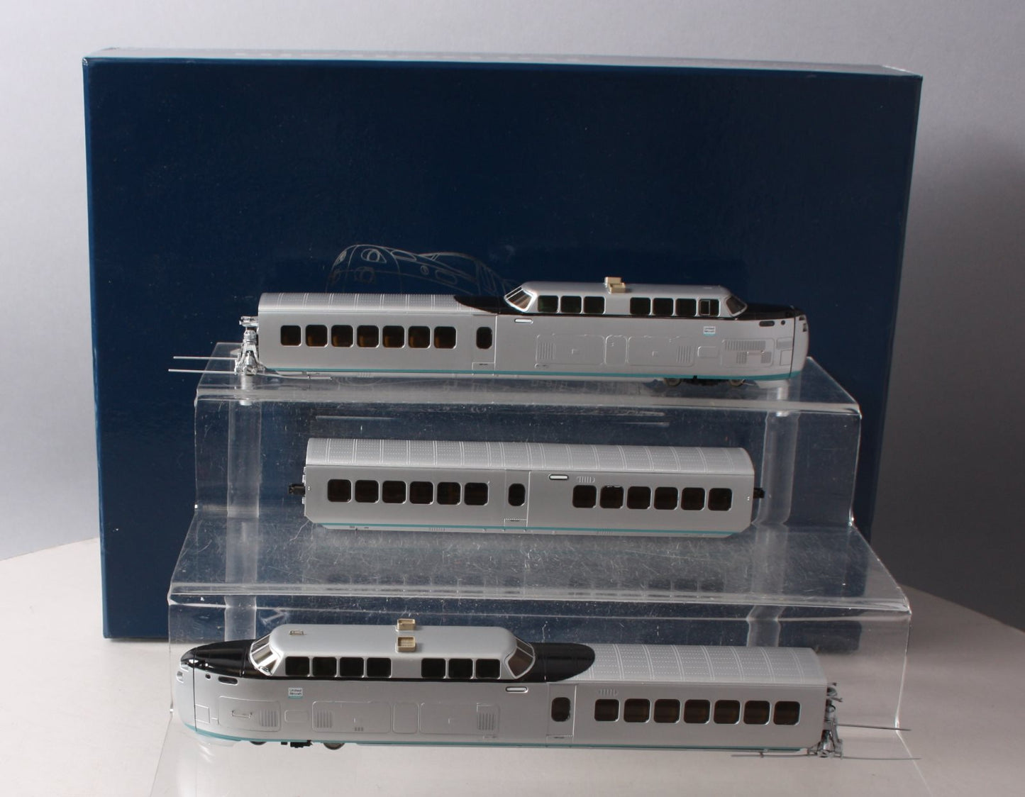 Rapido Trains 200001 New Haven TurboTrain HO Gauge Diesel Passenger Train Set