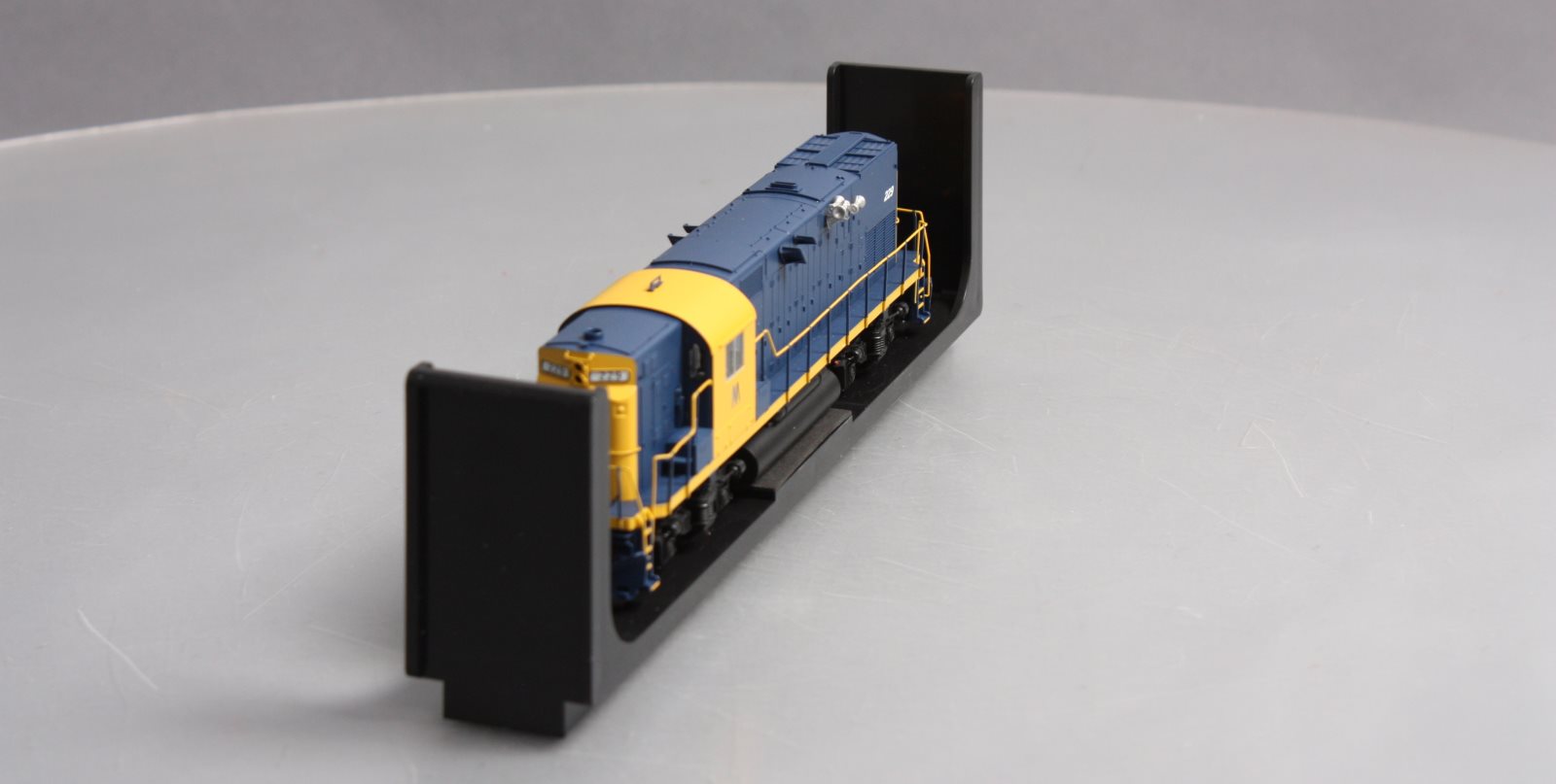 Atlas 10002961 HO Long Island C420 Phase 1 Low Nose Diesel Locomotive #229