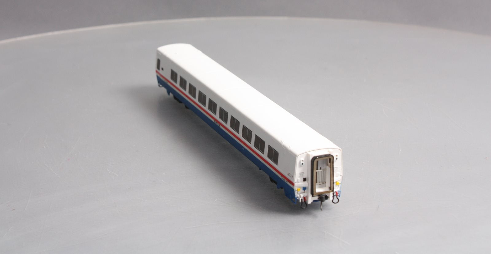 Rapido Trains 108011 HO Scale Amtrak Super Continental Line LRC Coach Car #41